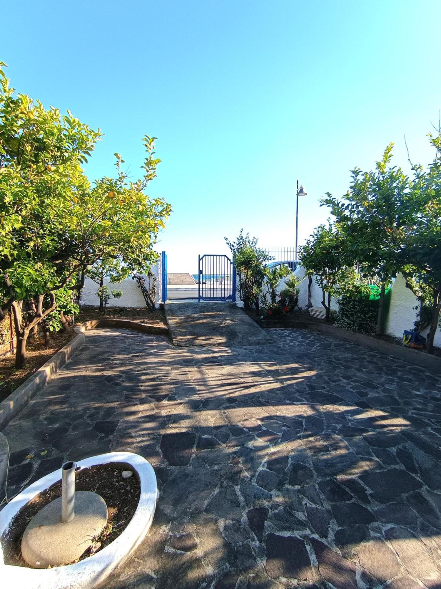 Monolocale Tirreno Studio Seafront Formia Luaran gambar