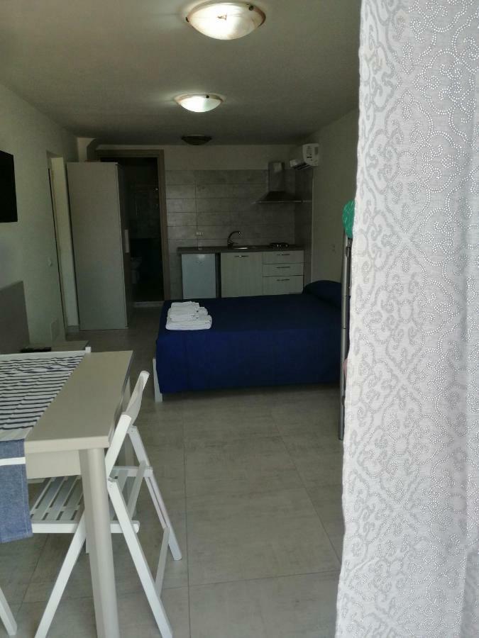 Monolocale Tirreno Studio Seafront Formia Luaran gambar